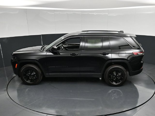 New 2026 Jeep Grand Cherokee Altitude AWD/4WD image 52
