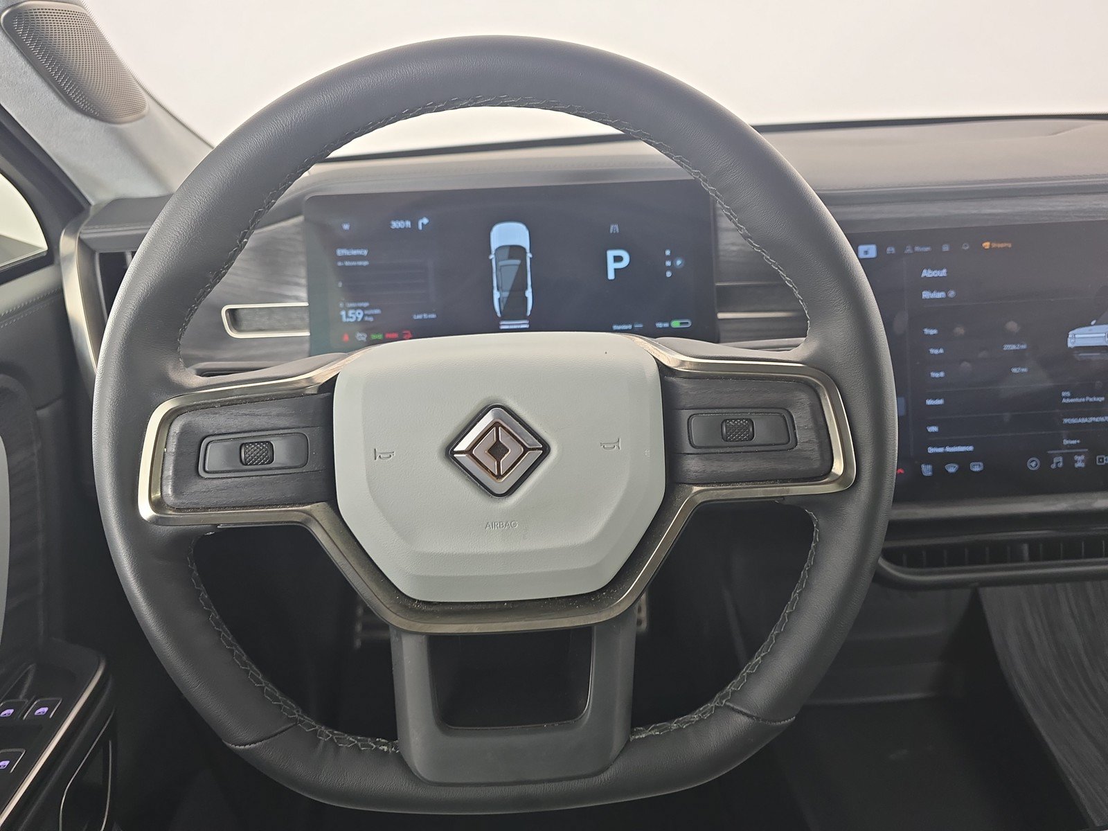 Used 2023 Rivian R1S Adventure AWD/4WD image 28