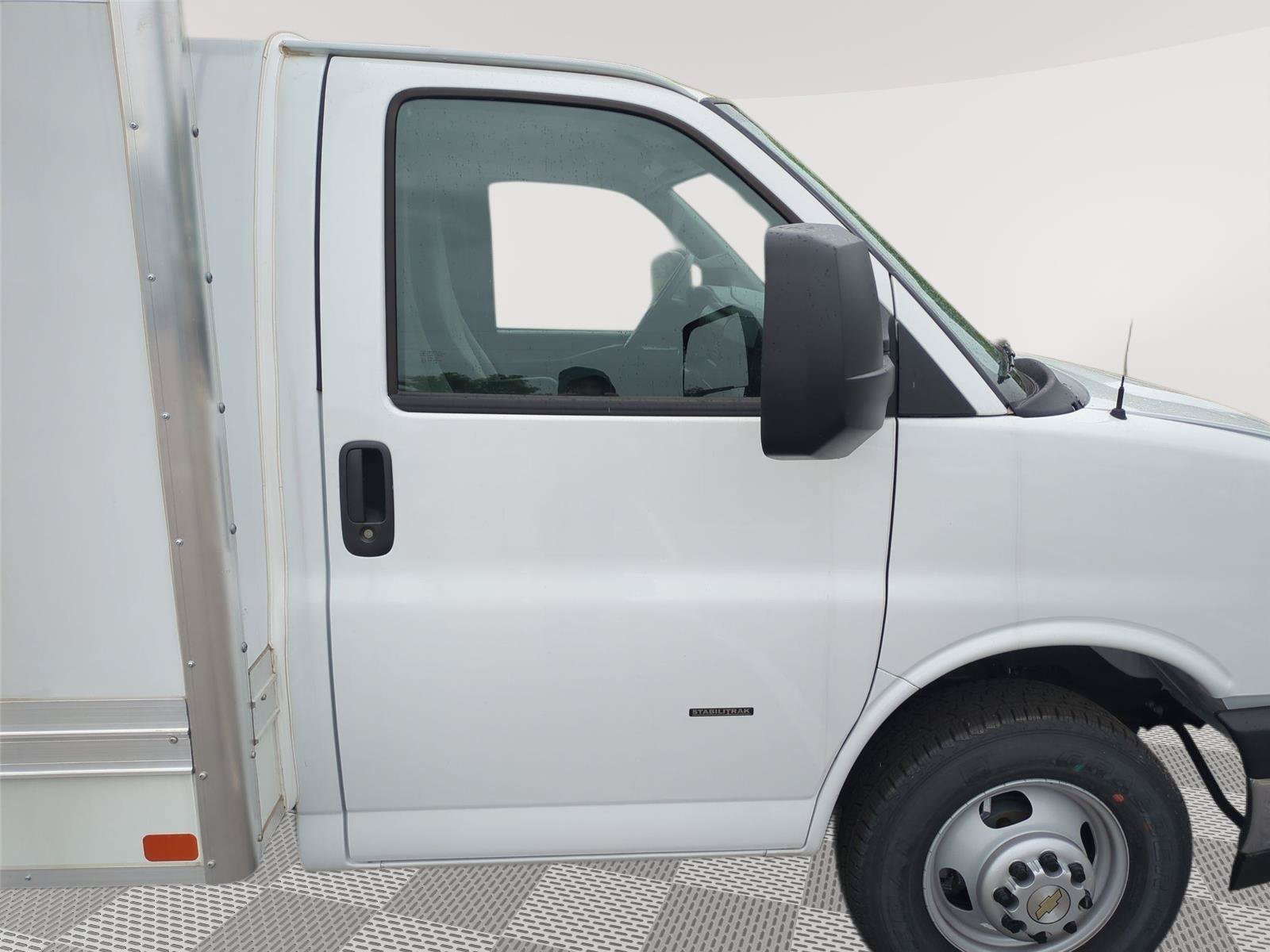 New 2025 Chevrolet Express 3500 w/ Power Convenience Package RWD image 25