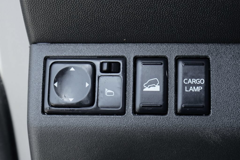 Used 2018 Nissan Frontier PRO-4X w/ Pro-4x Luxury Package AWD/4WD image 19