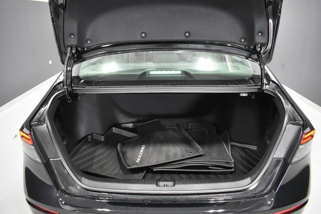 Used 2025 Honda Accord LX image 29