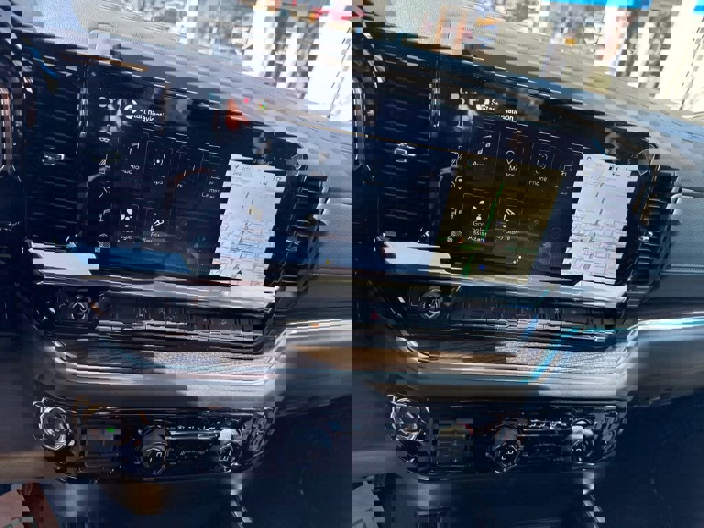 New 2026 Chevrolet Silverado 1500 LT w/ Z71 Off-Road Package image 25