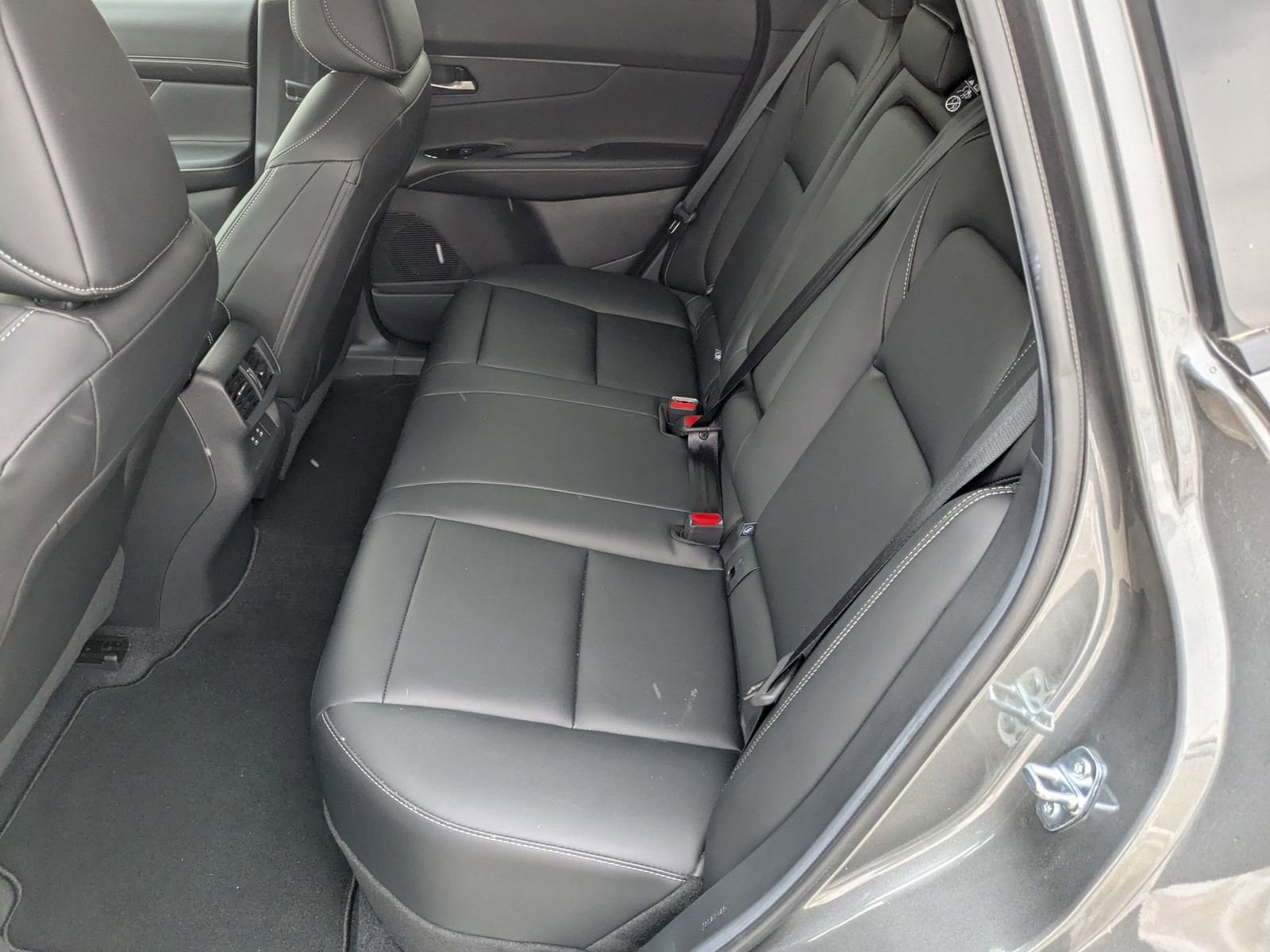 Certified 2025 Nissan Murano SV image 26