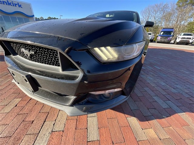 Used 2017 Ford Mustang GT Premium w/ Equipment Group 401A image 4