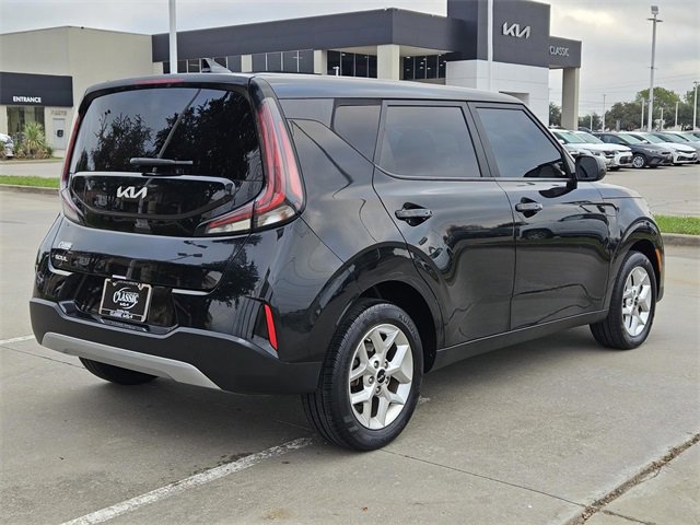Certified 2023 Kia Soul LX w/ LX Technology Package image 5
