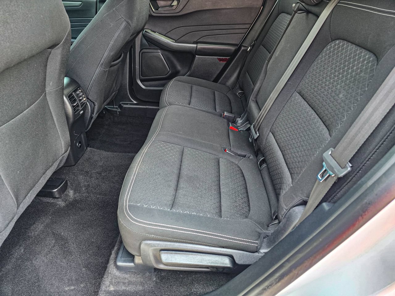 Used 2025 Ford Escape Active FWD image 31