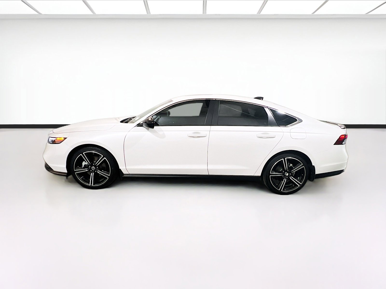 Used 2024 Honda Accord Sport image 22