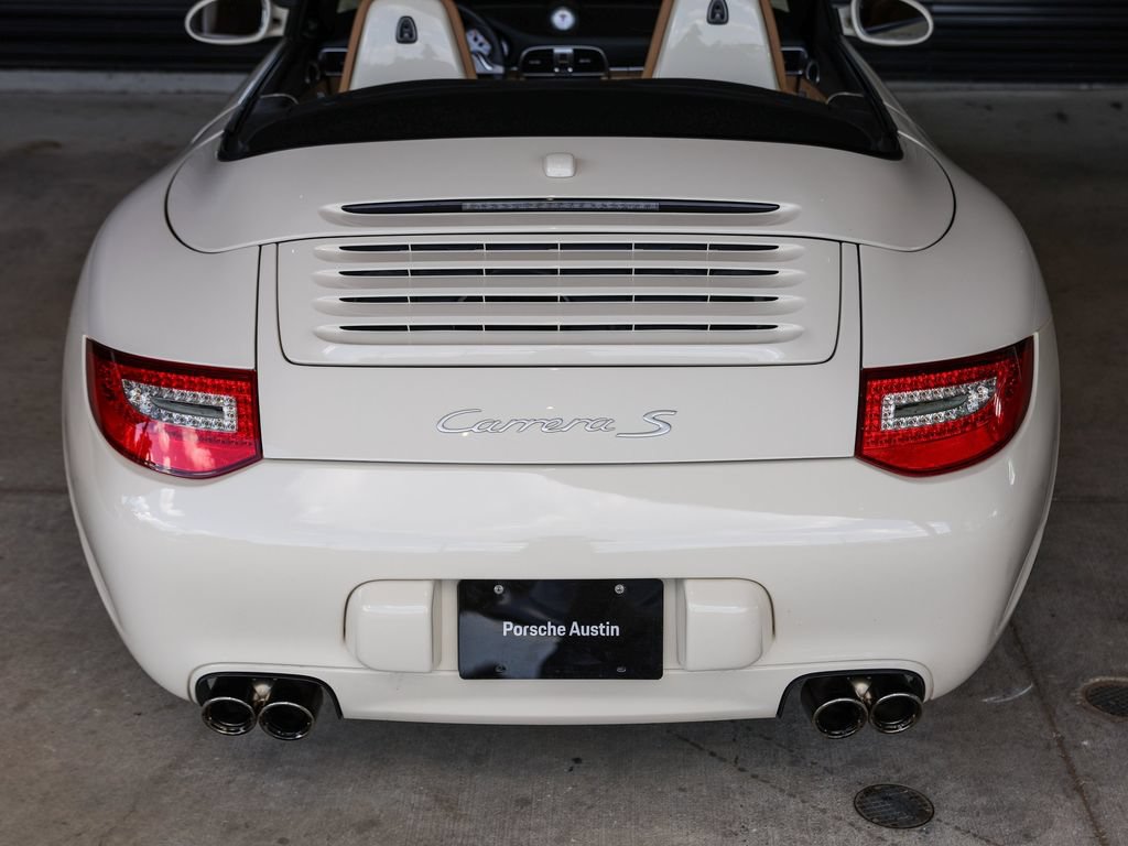 Used 2010 Porsche 911 Carrera S RWD image 15