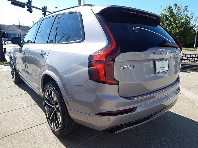 New 2026 Volvo XC90 B6 Ultra w/ Lounge Package image 9