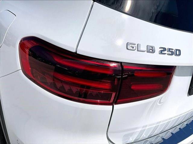 New 2026 Mercedes-Benz GLB 250 image 27