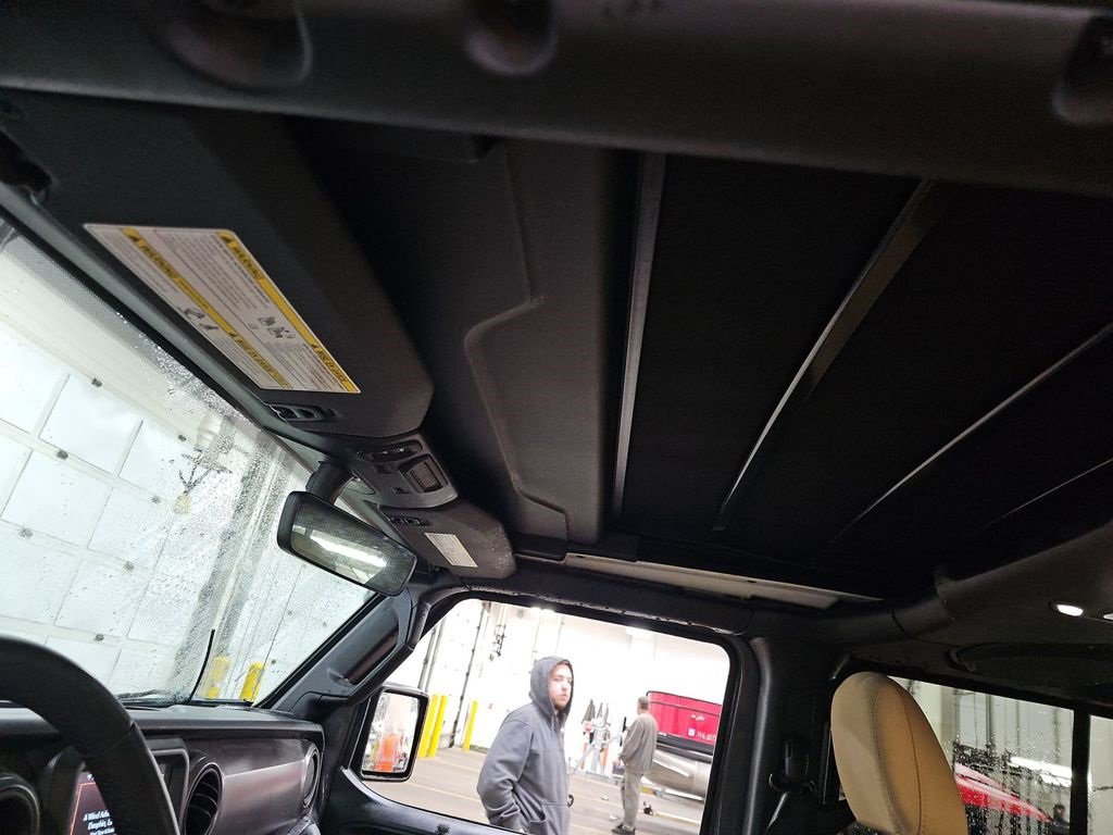 Used 2023 Jeep Wrangler Sport S w/ Sun And Sound Package image 9