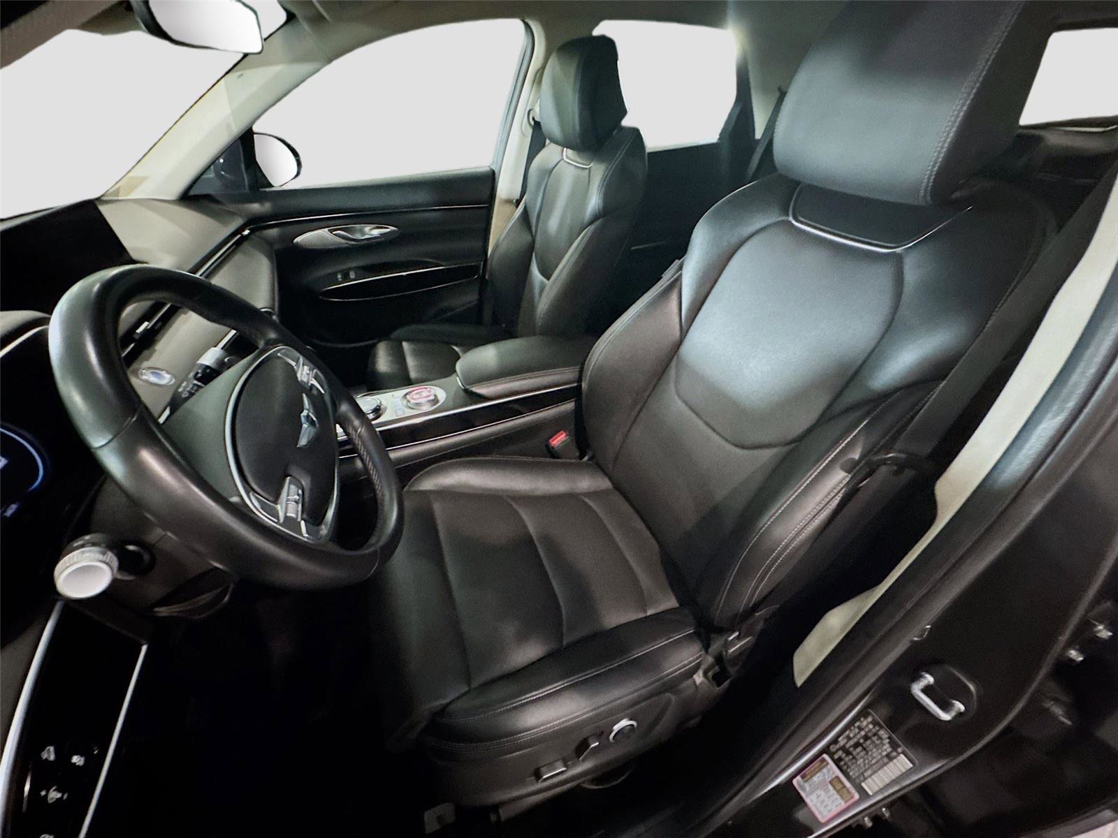 Used 2025 Genesis GV70 2.5T image 2