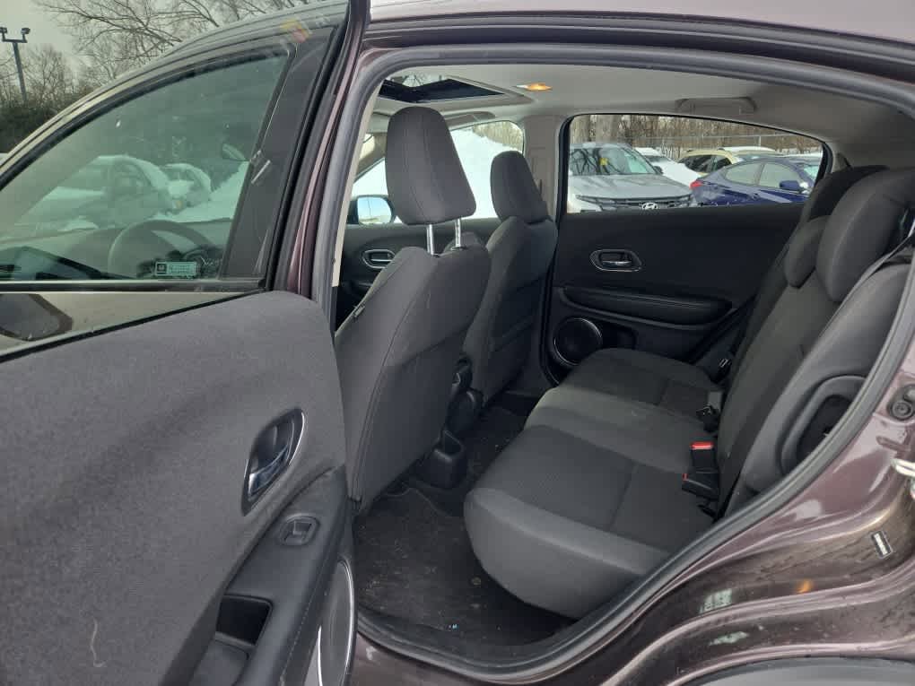 Used 2019 Honda HR-V EX image 9