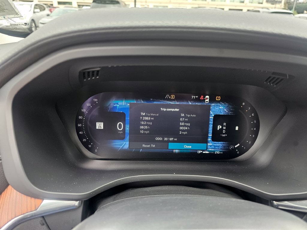 Certified 2023 Volvo XC60 B6 Ultimate AWD/4WD image 37