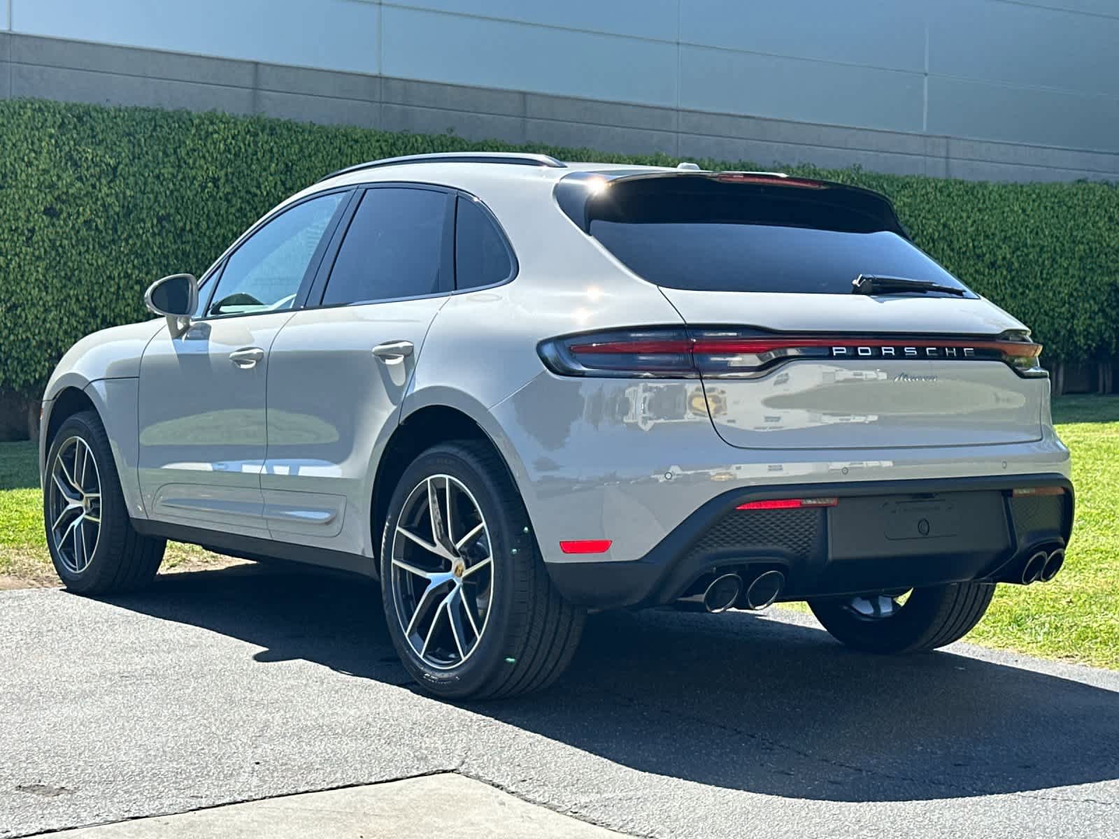 New 2026 Porsche Macan AWD/4WD image 3