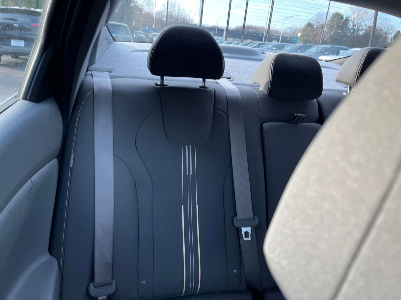 Used 2025 Hyundai Elantra SEL image 37