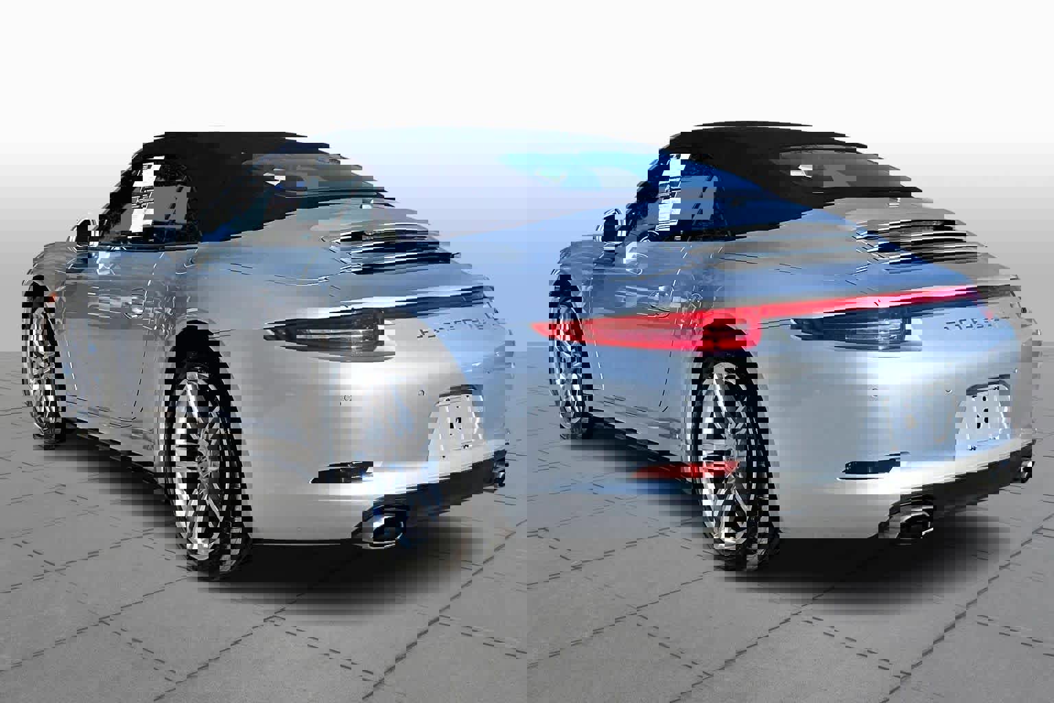 Used 2014 Porsche 911 Carrera 4 image 10