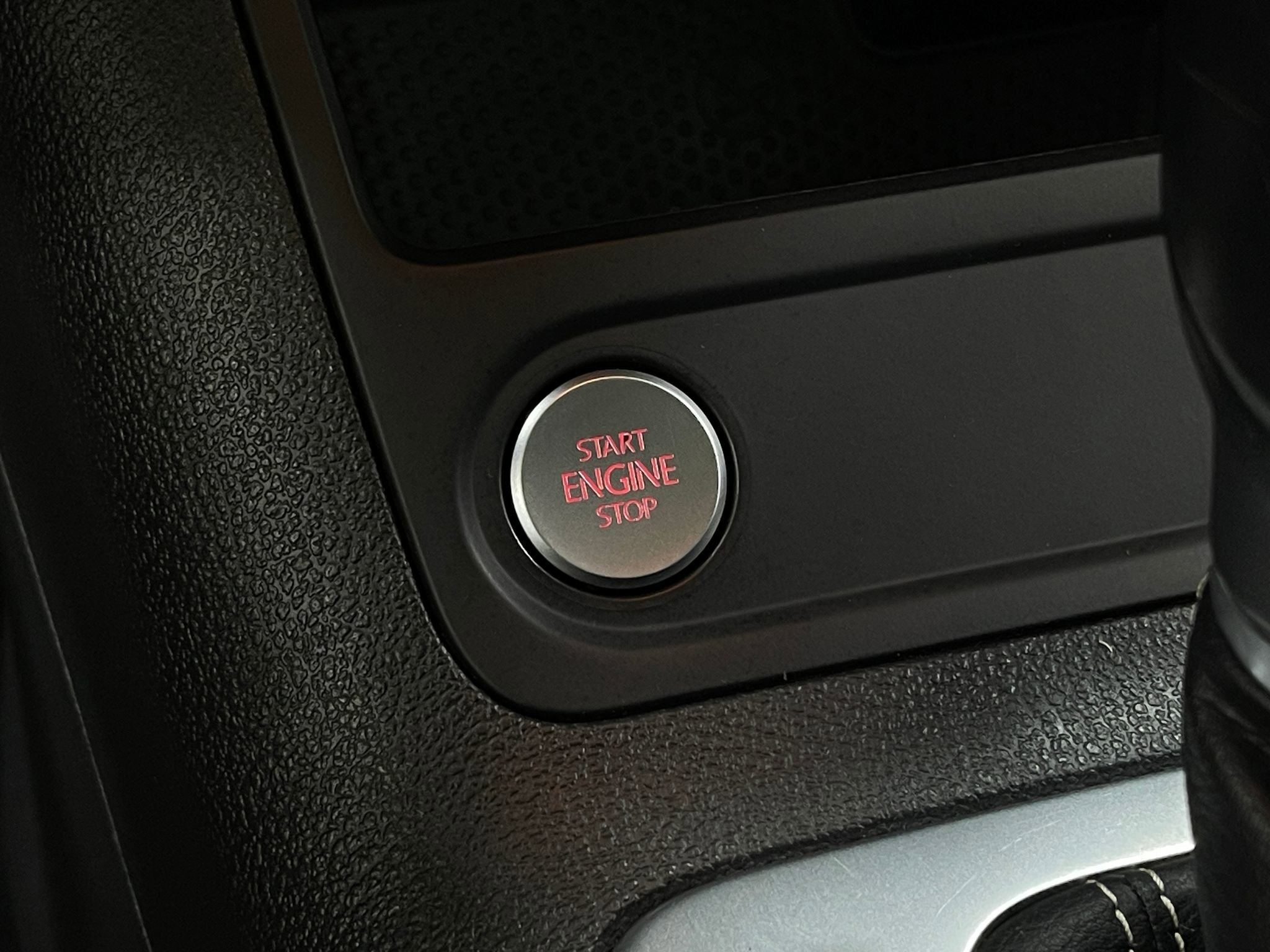 Used 2016 Volkswagen Tiguan SE image 21