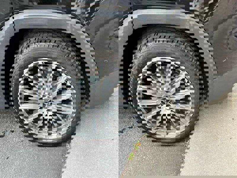 Used 2020 Mercedes-Benz GLB 250 4MATIC w/ AMG Line image 13