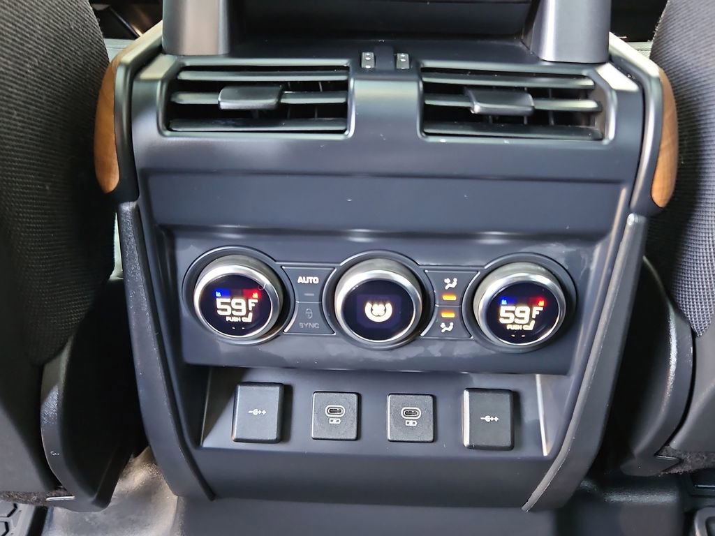 Used 2021 Land Rover Defender 110 X image 30