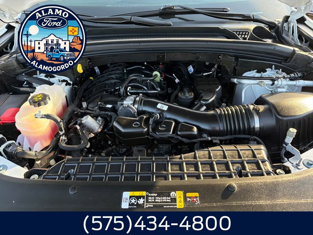 Used 2023 Jeep Grand Cherokee L Laredo image 20