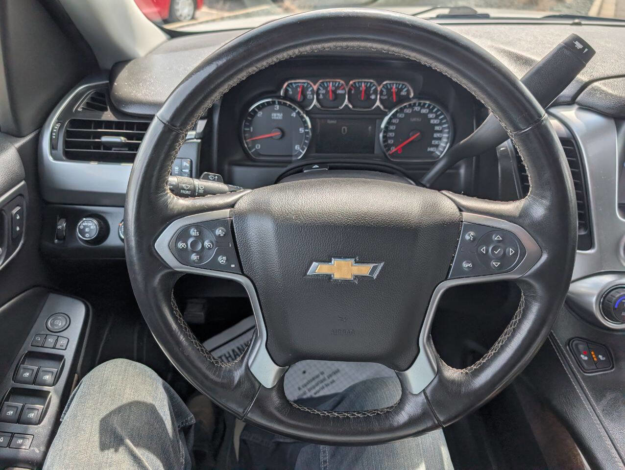 Used 2015 Chevrolet Suburban LT image 23