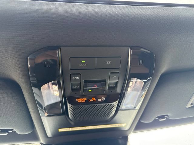 Used 2025 Lexus GX 550 w/ Accessory Package (2T) AWD/4WD image 23
