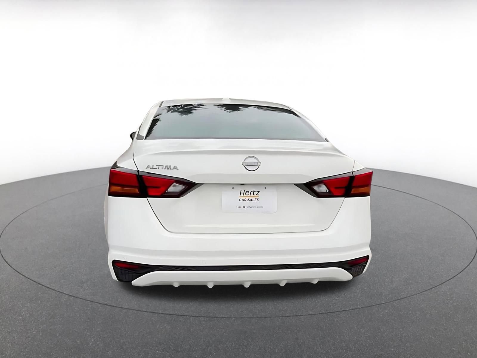 Used 2025 Nissan Altima 2.5 SV image 12