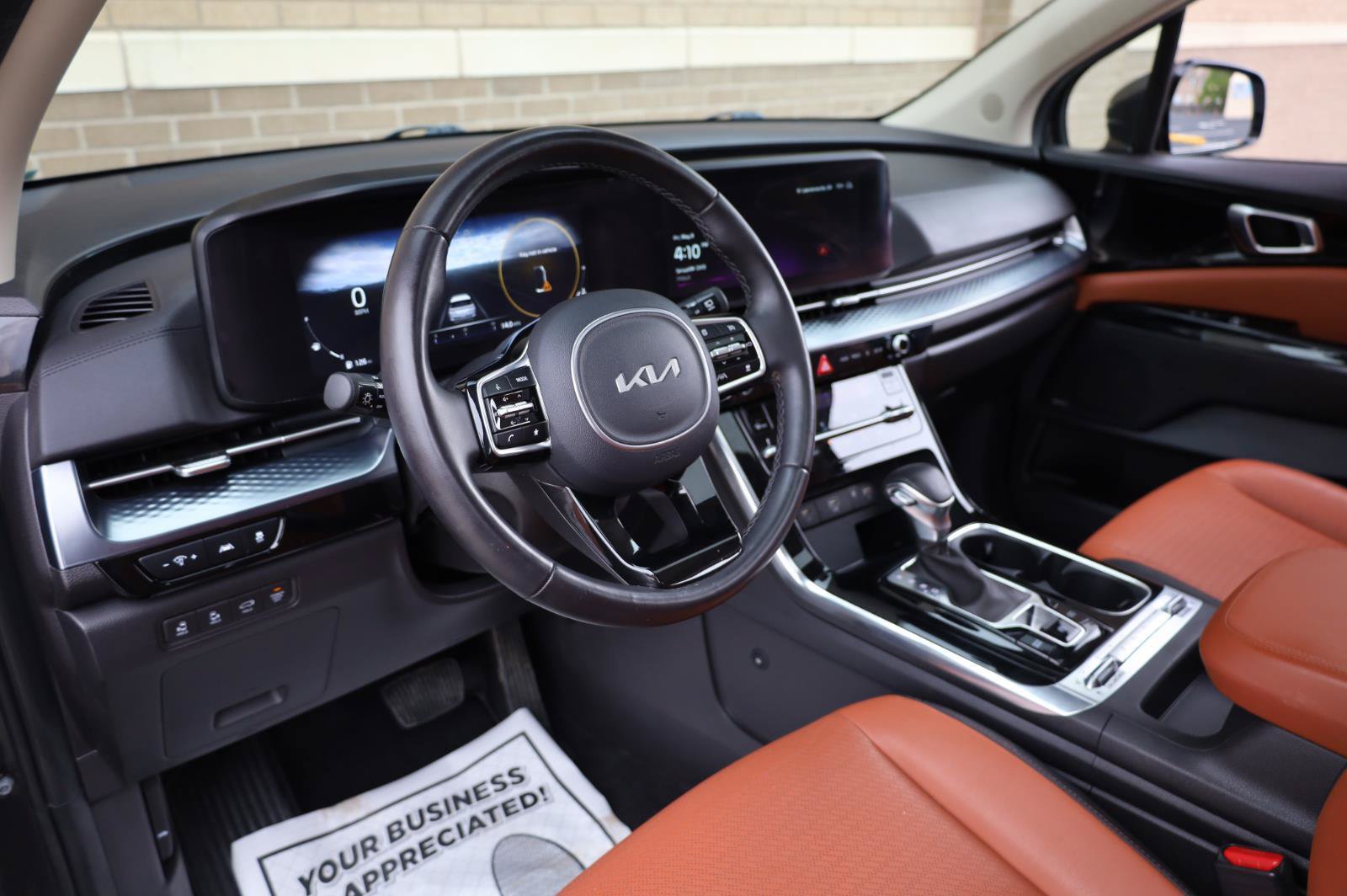 Used 2024 Kia Carnival SX Prestige FWD image 16
