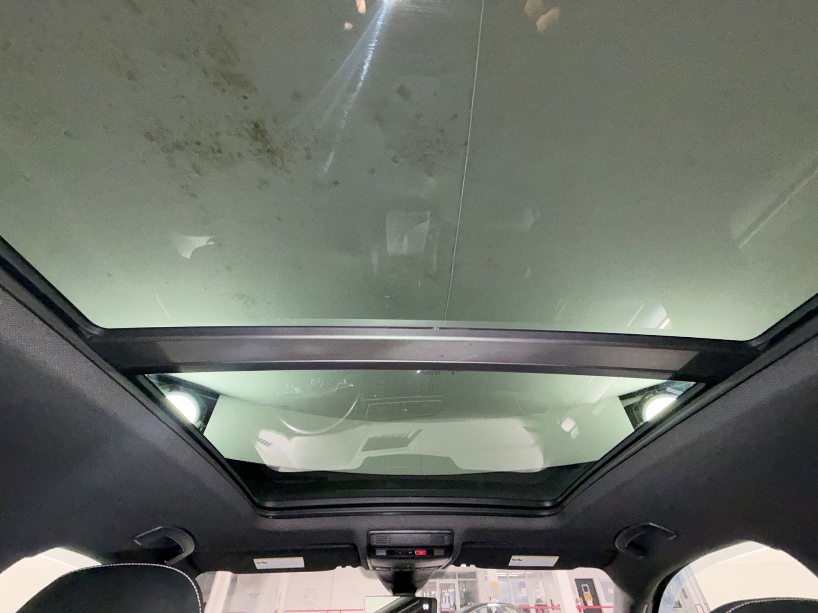 Used 2021 Volkswagen Tiguan SEL Premium R-Line image 23