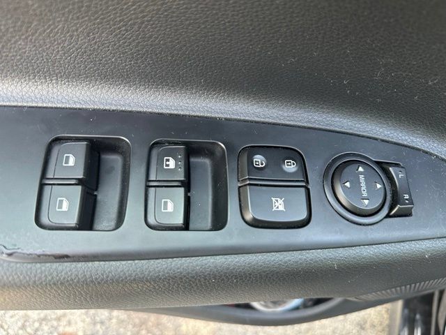 Used 2023 Kia Rio S FWD image 11