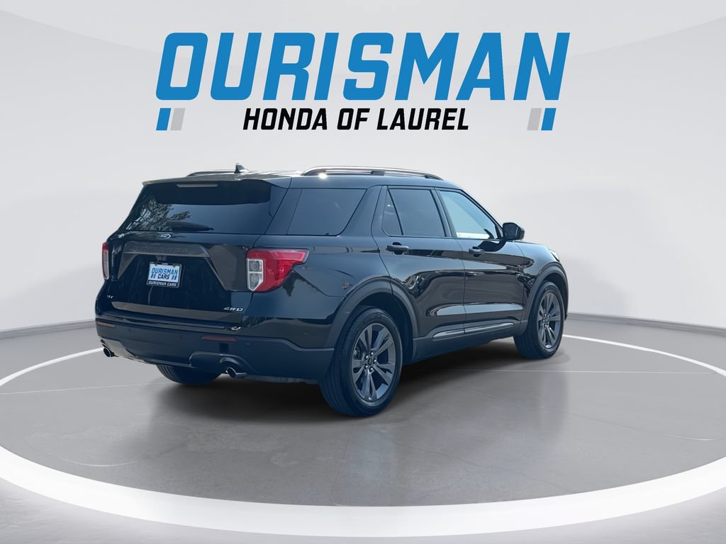 Used 2022 Ford Explorer XLT w/ Equipment Group 202A AWD/4WD image 8