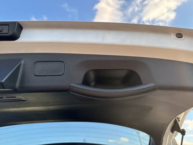 Used 2023 Kia Sorento LX image 44