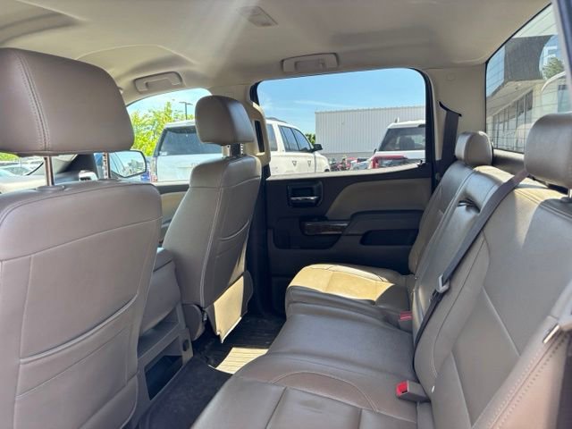 Used 2018 Chevrolet Silverado 1500 LT w/ All Star Edition AWD/4WD image 10