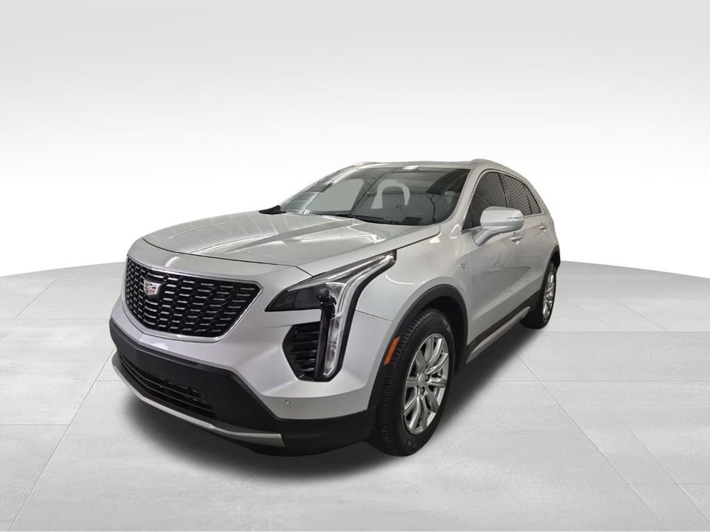 Used 2021 Cadillac XT4 Premium Luxury w/ Cold Weather Package image 5