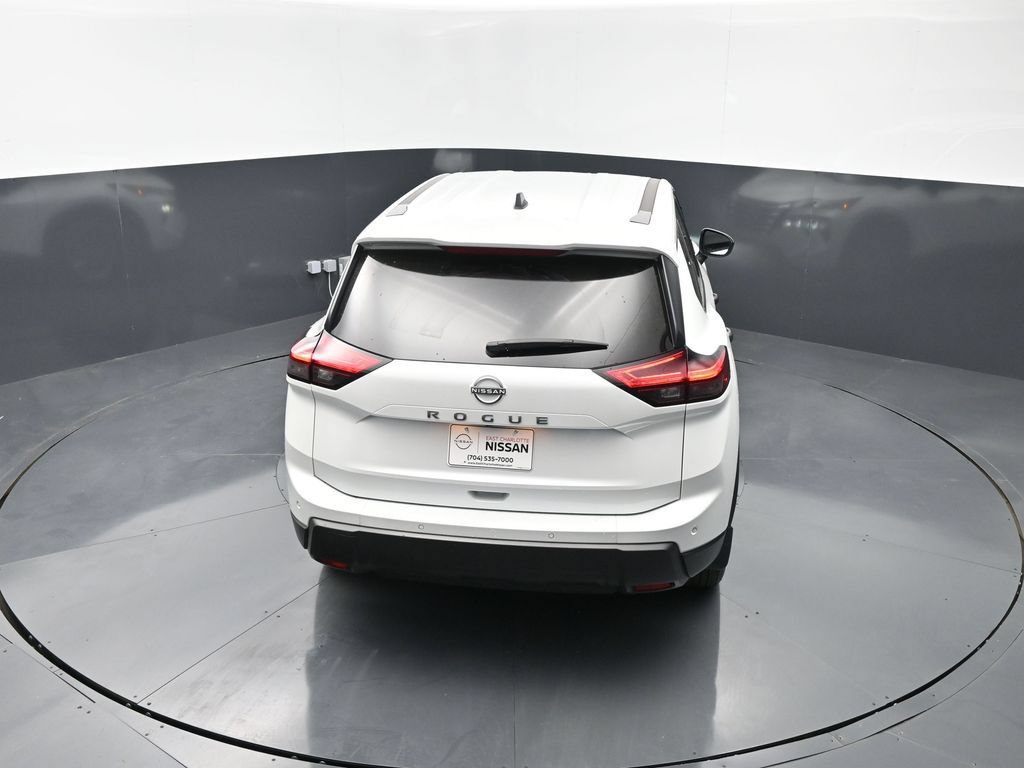 Certified 2025 Nissan Rogue S FWD image 18