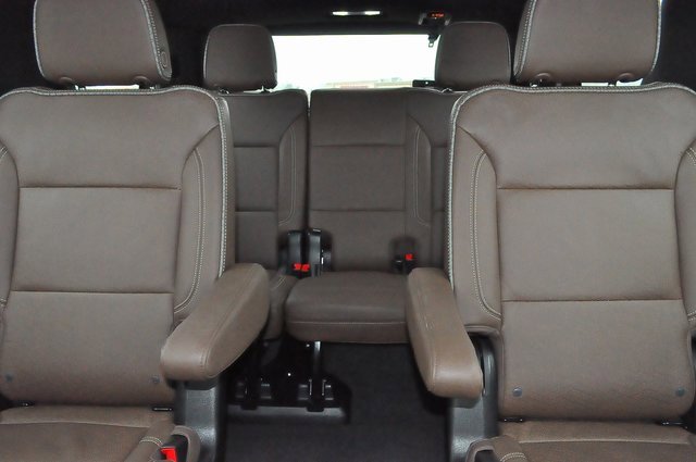 Used 2023 Chevrolet Tahoe High Country image 13