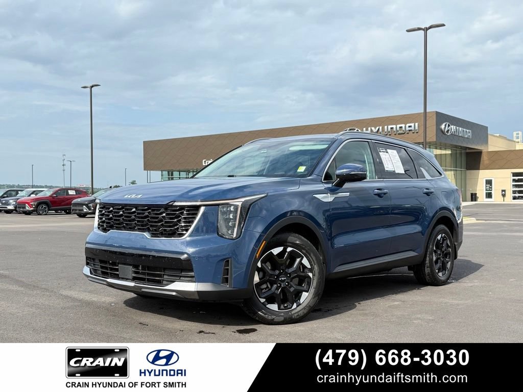 Used 2025 Kia Sorento S