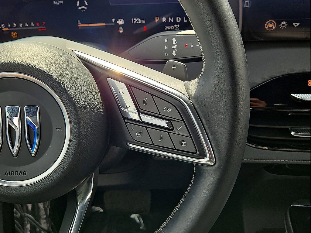 Used 2025 Buick Enclave Preferred image 20
