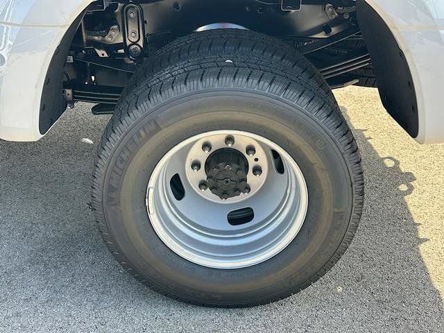 New 2027 Ford F350 XL w/ XL Chrome Package AWD/4WD image 26