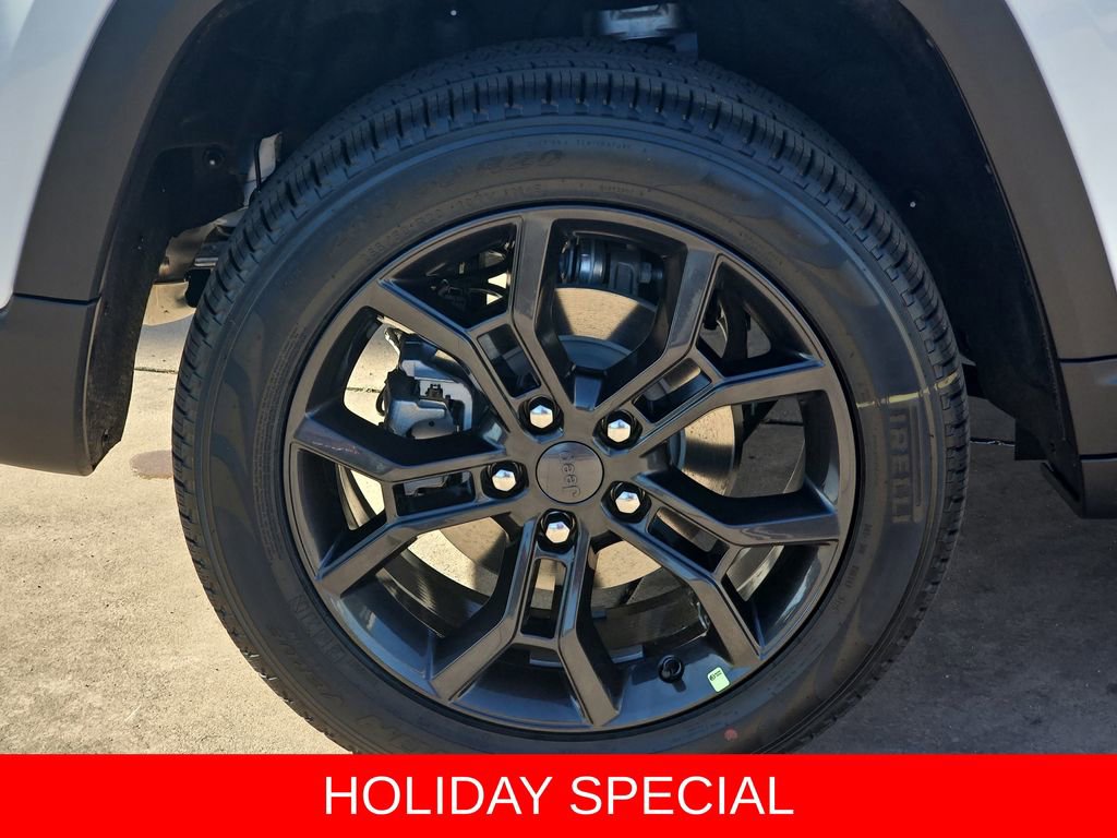 New 2025 Jeep Grand Cherokee Limited w/ Trailer Tow Package image 39