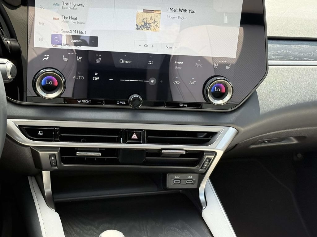 Used 2025 Lexus RX 350 Premium w/ Convenience Package AWD/4WD image 19