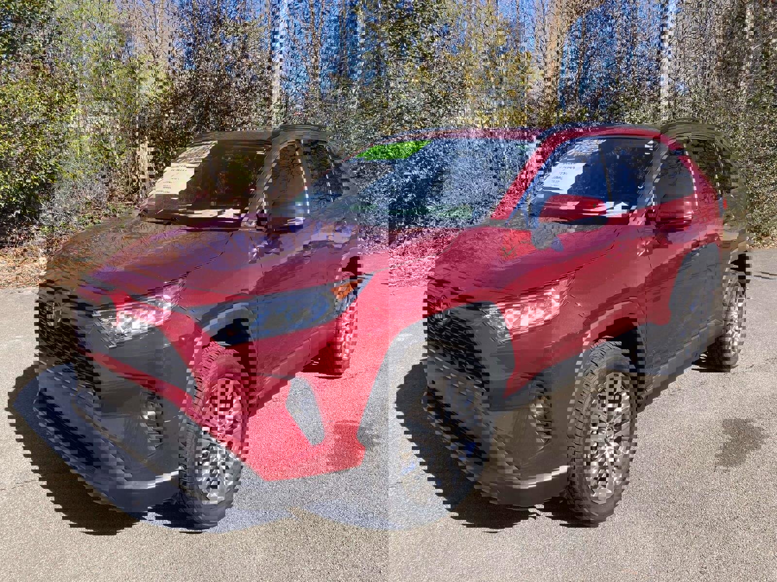 Used 2021 Toyota RAV4 XLE Premium image 9