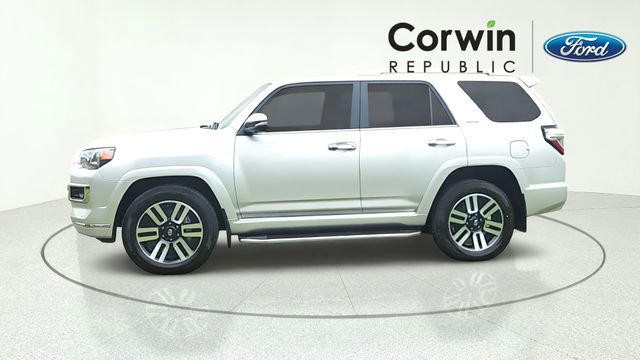 Used 2022 Toyota 4Runner Limited AWD/4WD image 4