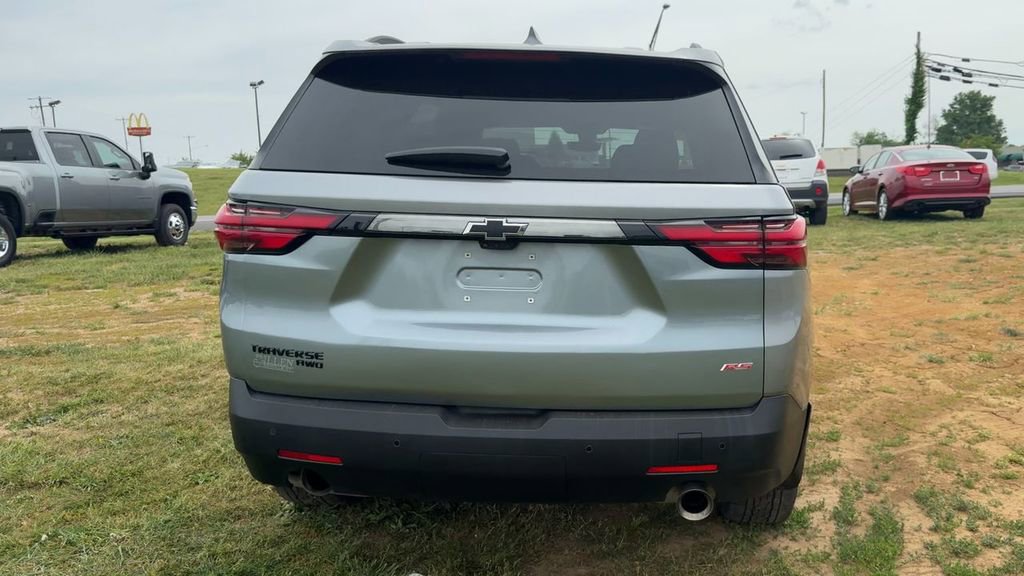 Used 2023 Chevrolet Traverse RS w/ LPO, Floor Liner Package AWD/4WD image 6
