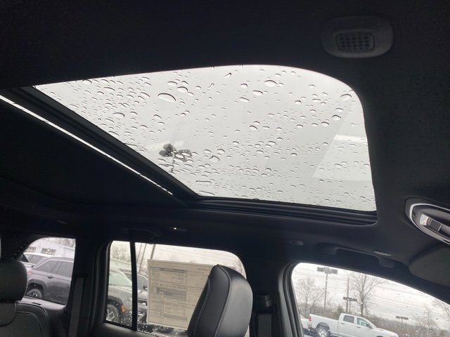 New 2025 Jeep Grand Cherokee Limited image 31