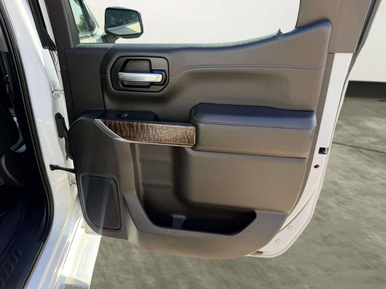 Used 2019 GMC Sierra 1500 Denali w/ Driver Alert Package II AWD/4WD image 28