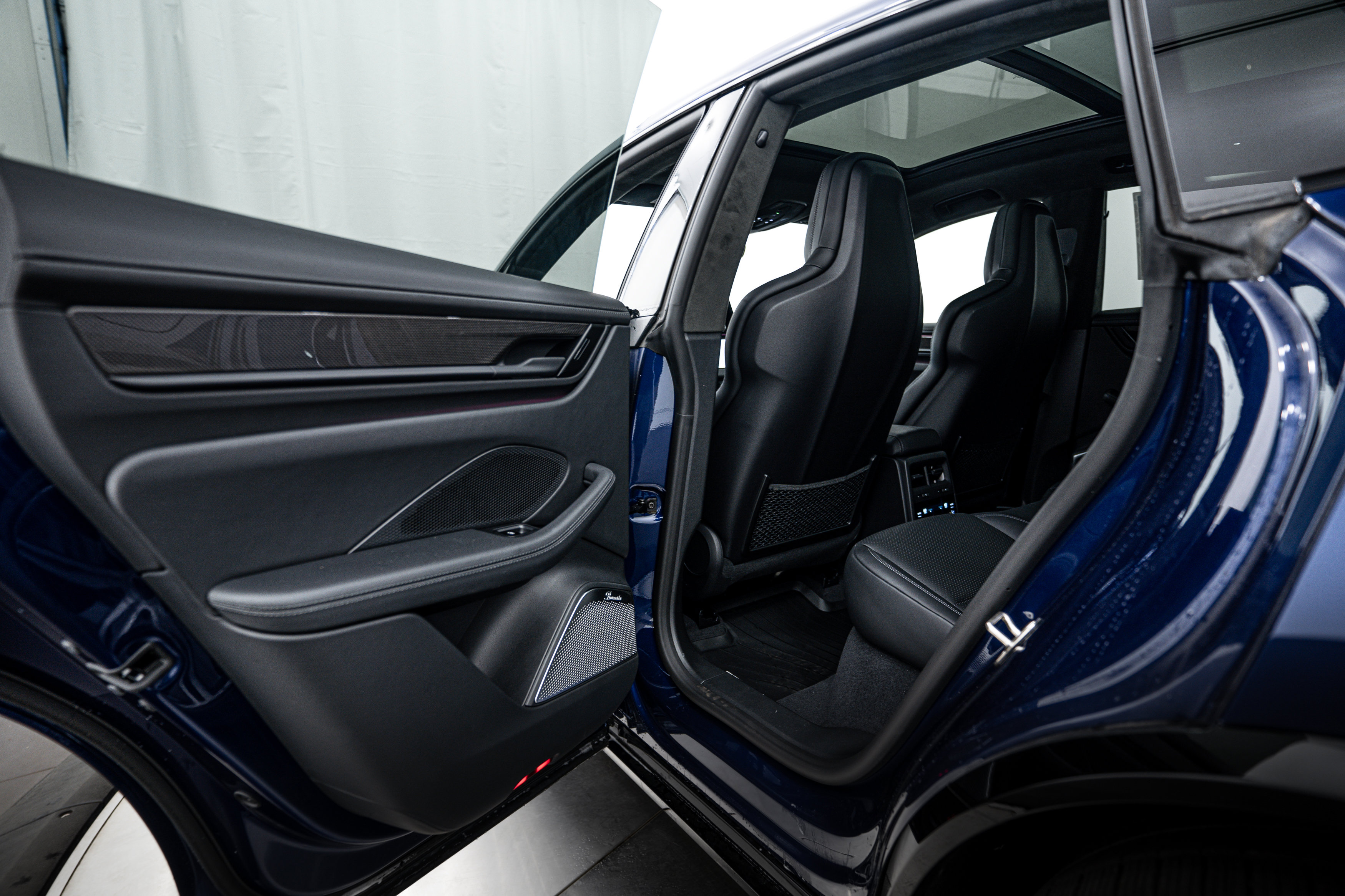 New 2025 Porsche Macan Turbo Electric image 23