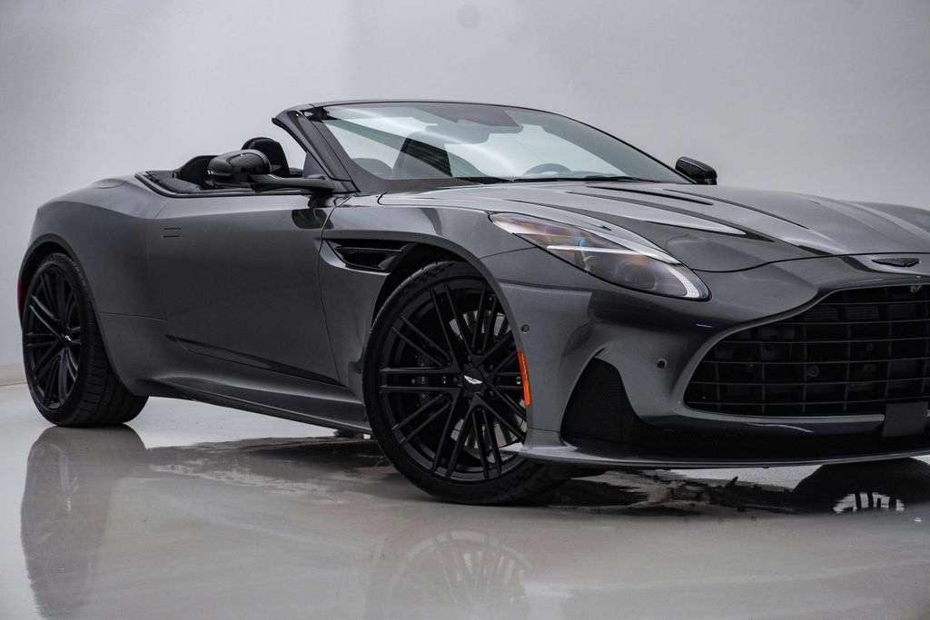 Used 2024 Aston Martin DB12 Convertible RWD image 2