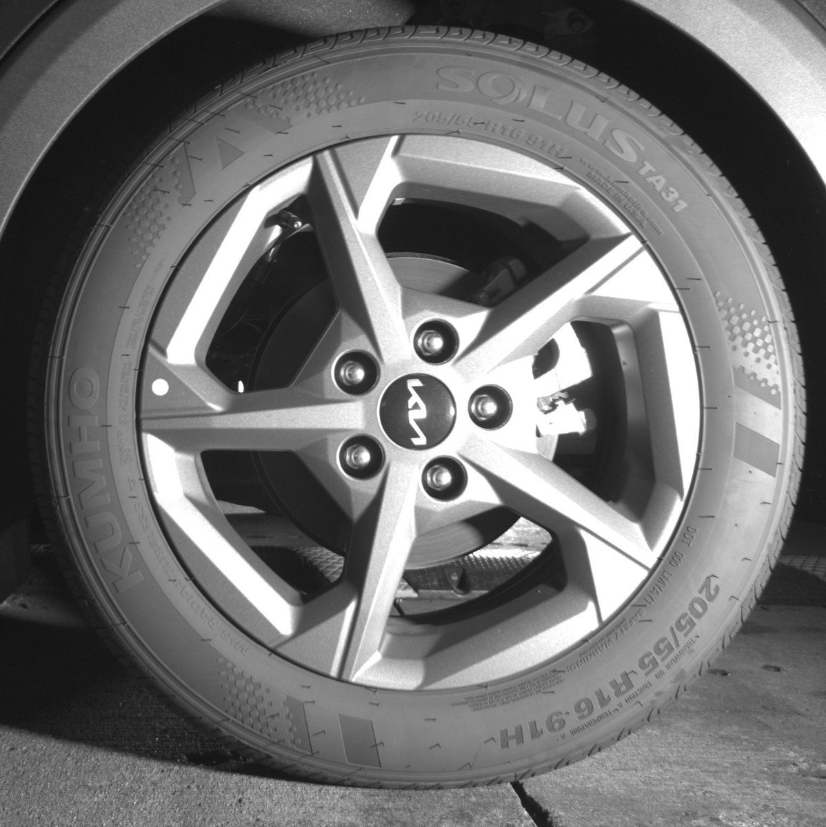 Used 2025 Kia K4 FWD image 14